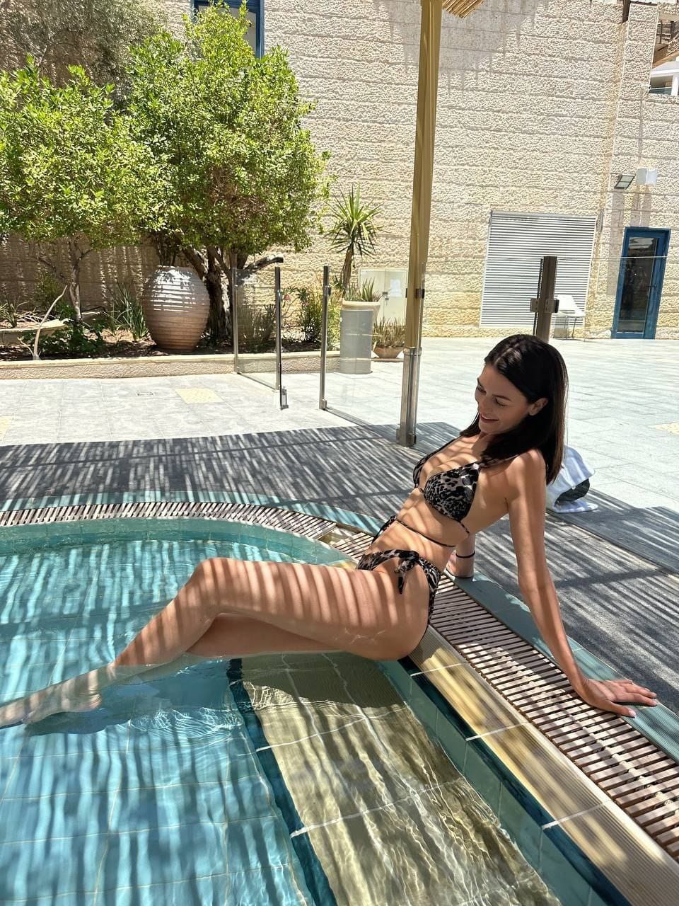 בלה- בת 28 מארחת חמה ומזמינה- תל אביב